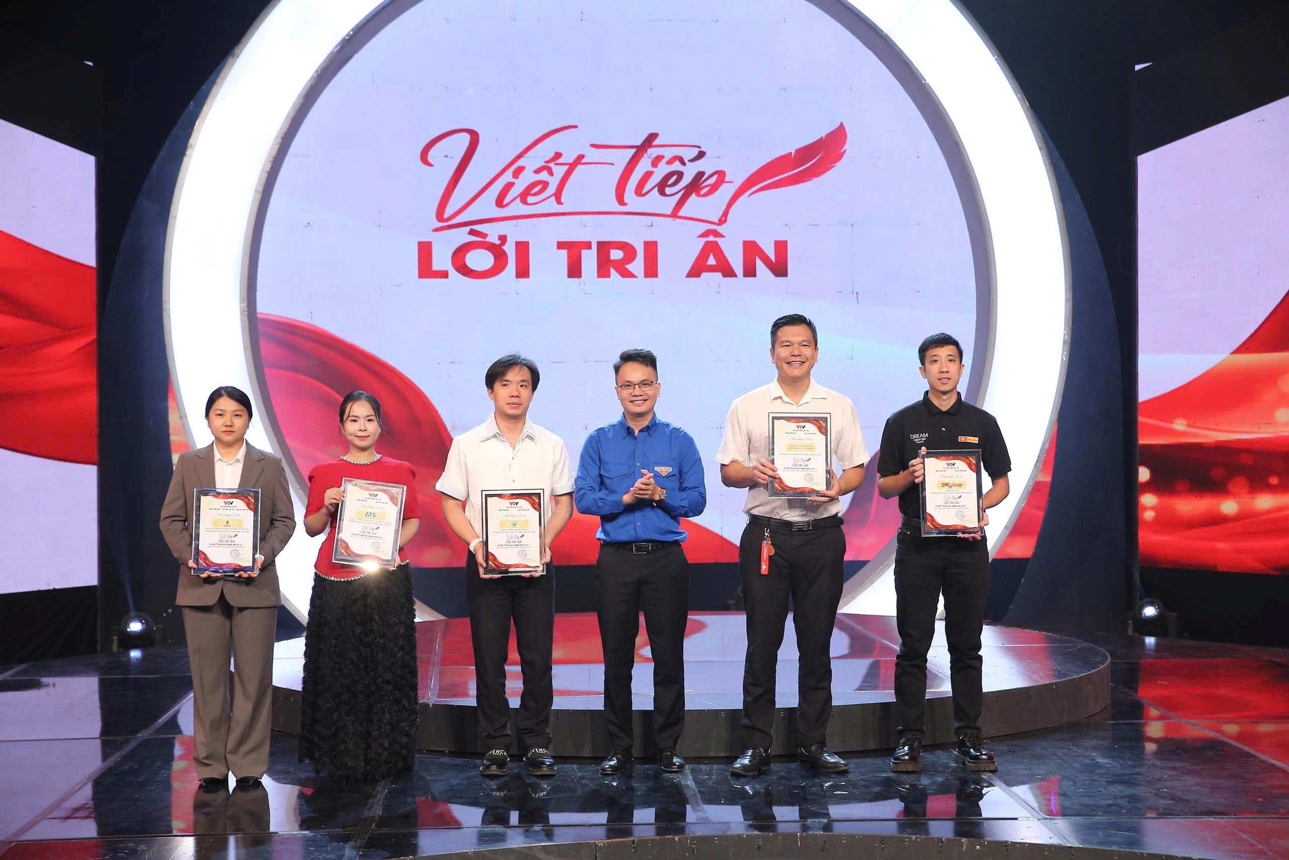 Viet tiep loi tri an 4