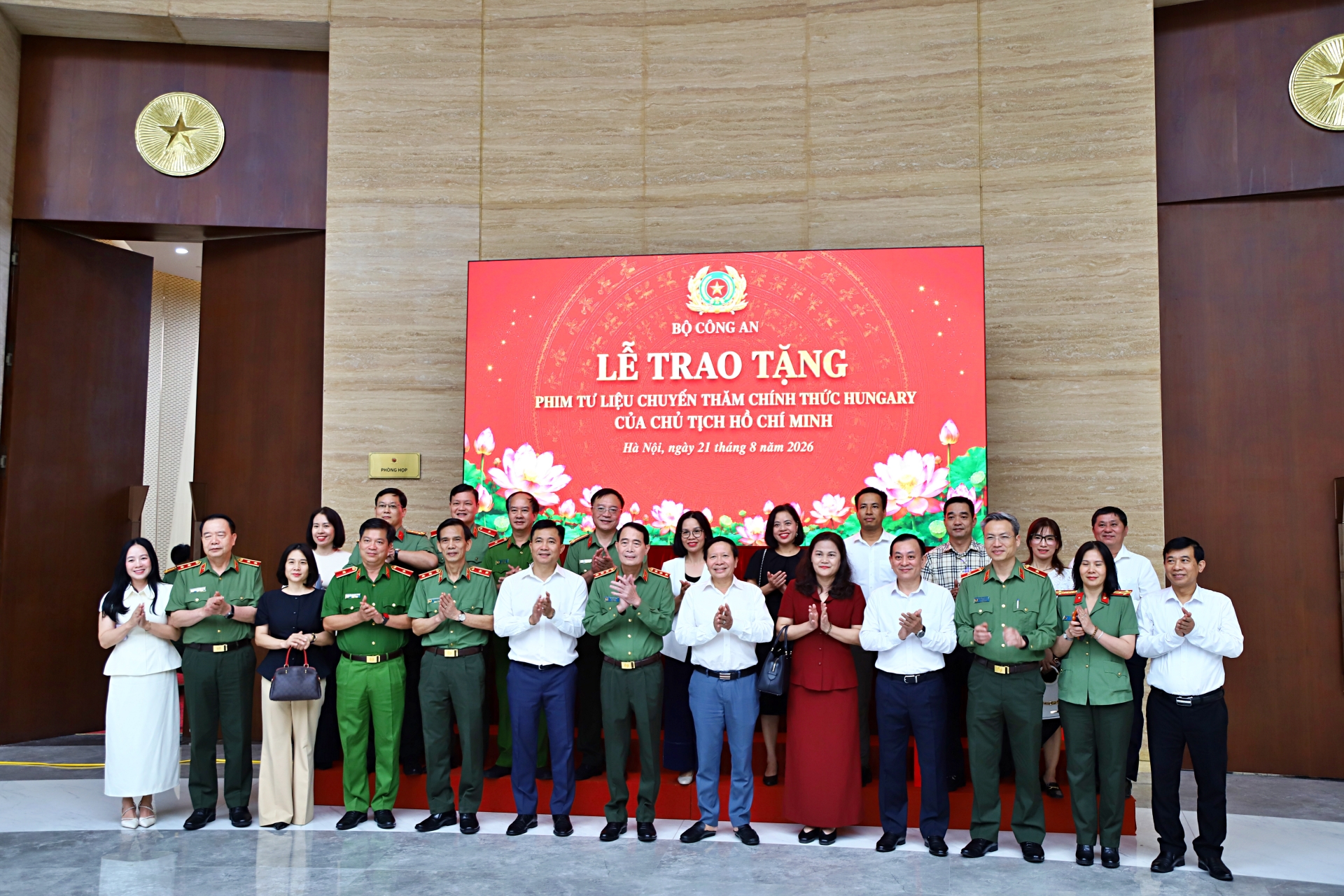 trao tang 3