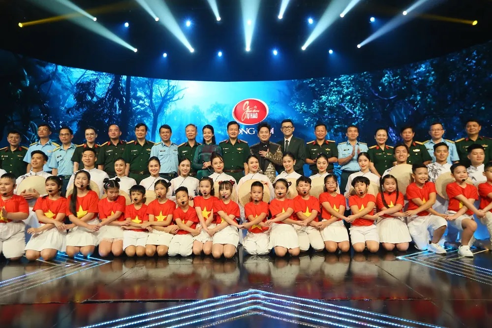 “Giai điệu tự hào” tháng 8: Mộc mạc và đầy ắp kỷ niệm