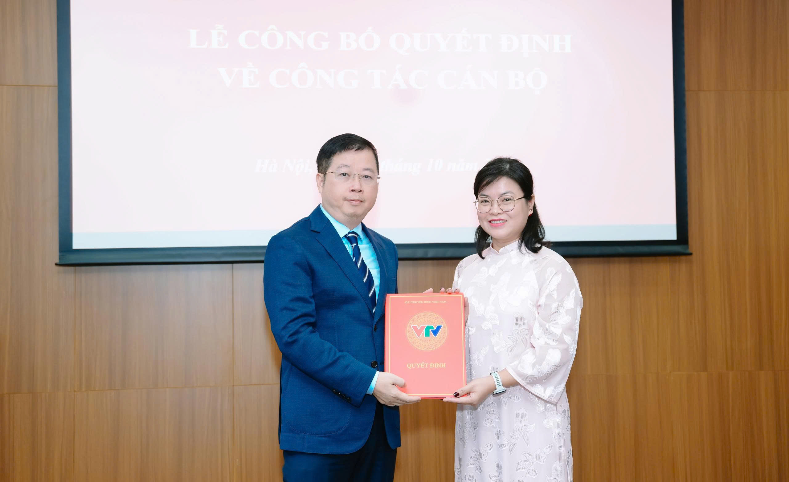 Đài THVN giao bà Trần Thị Thu Hà phụ trách, điều hành Ban Truyền hình đối ngoại
