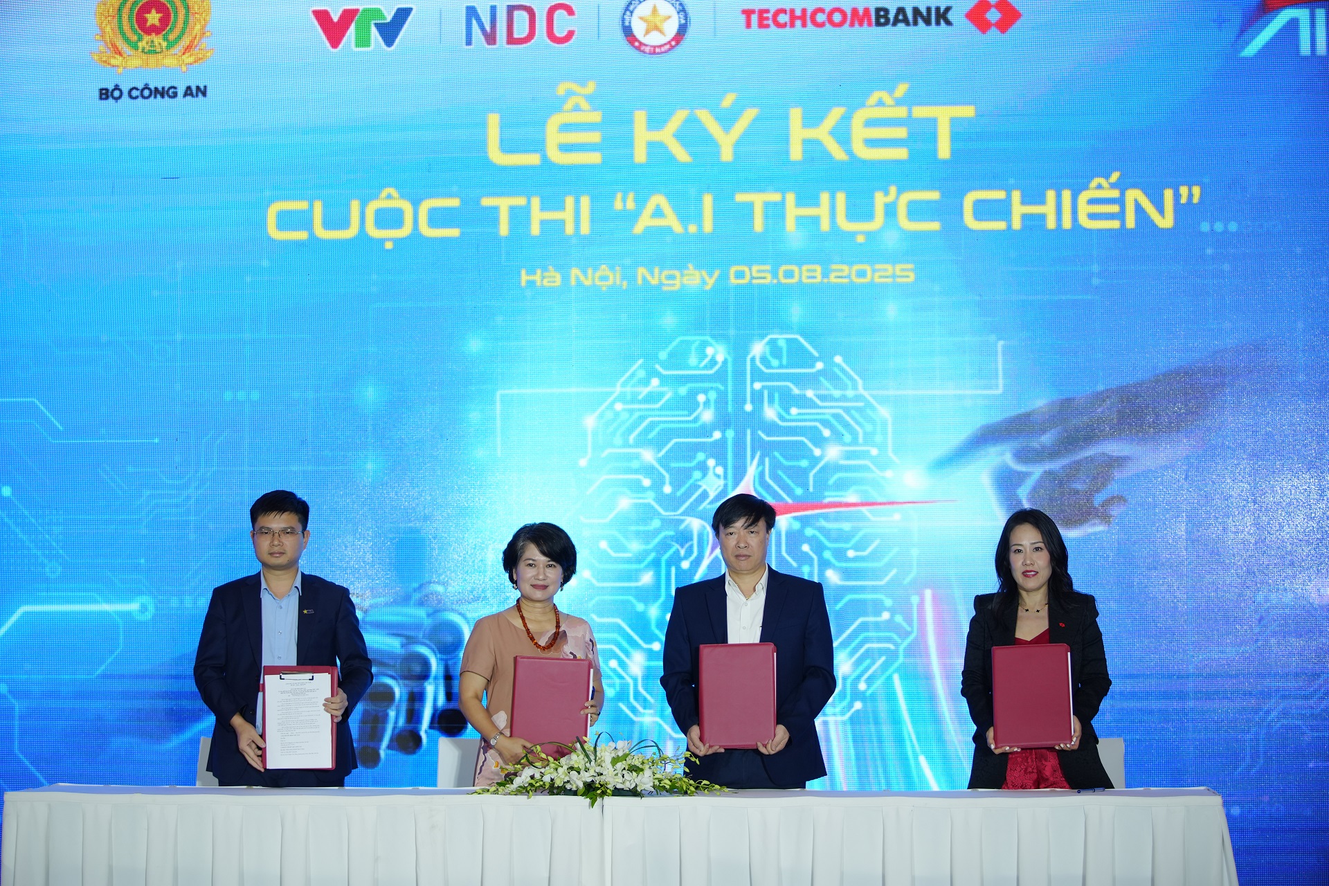 Khởi động Cuộc thi về Trí tuệ nhân tạo đầu tiên trên sóng truyền hình Quốc gia