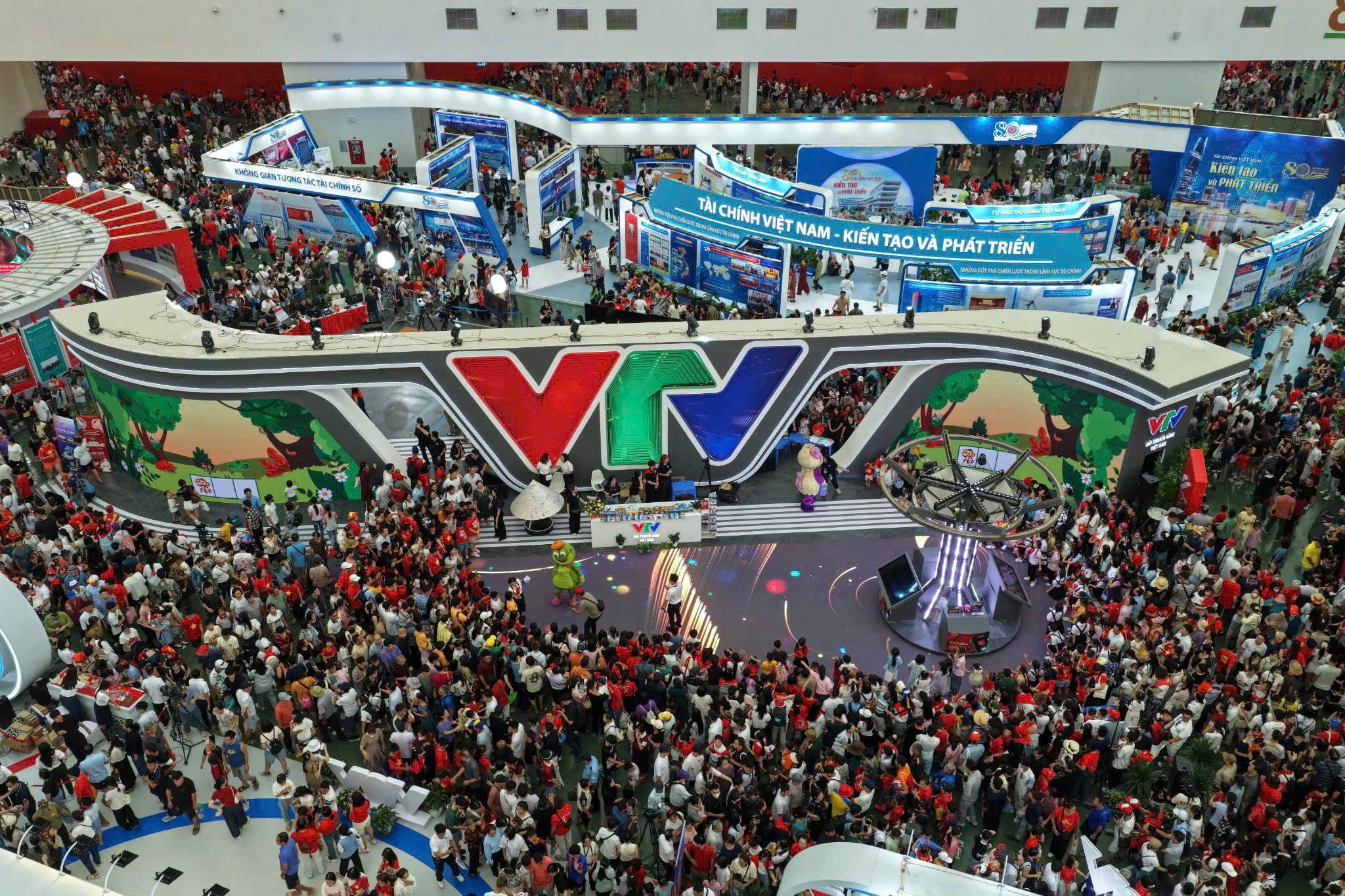 Trở lại ký ức tuổi thơ và chinh phục công nghệ cùng VTV tại Triển lãm 80 năm