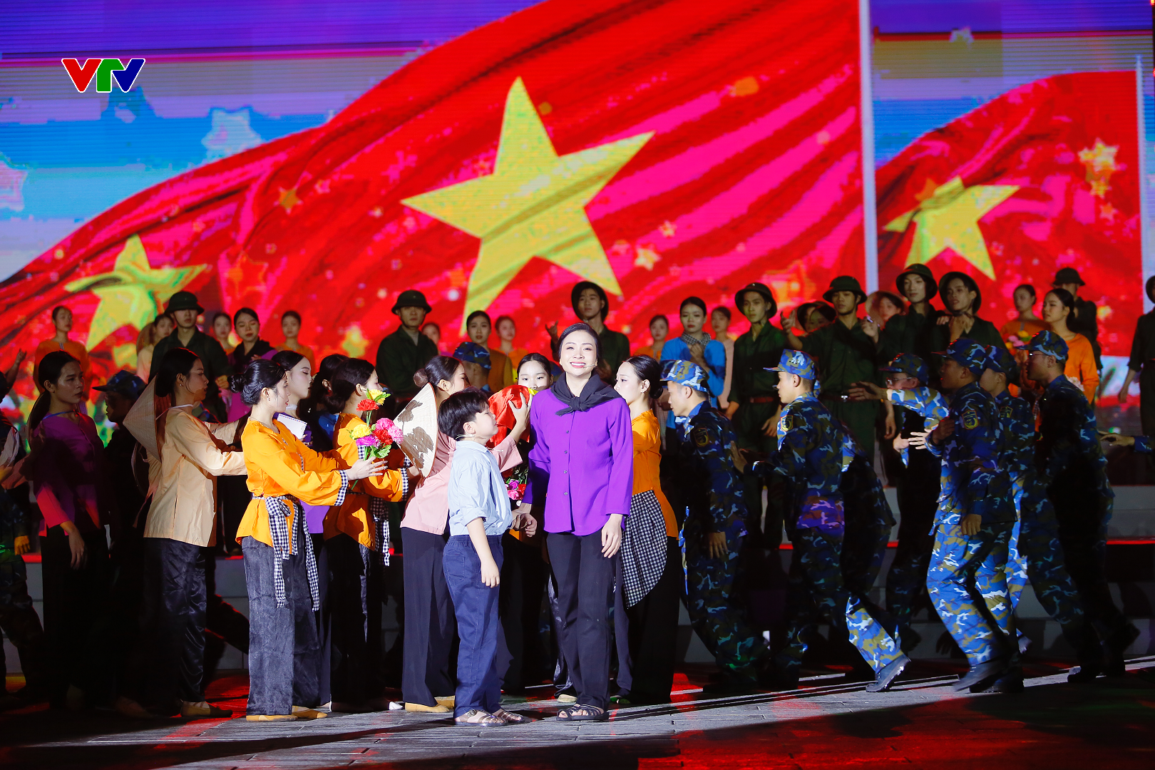 Chương trình "Con đường lịch sử": Ngược dòng thời gian sống lại những khoảnh khắc hào hùng của dân tộc