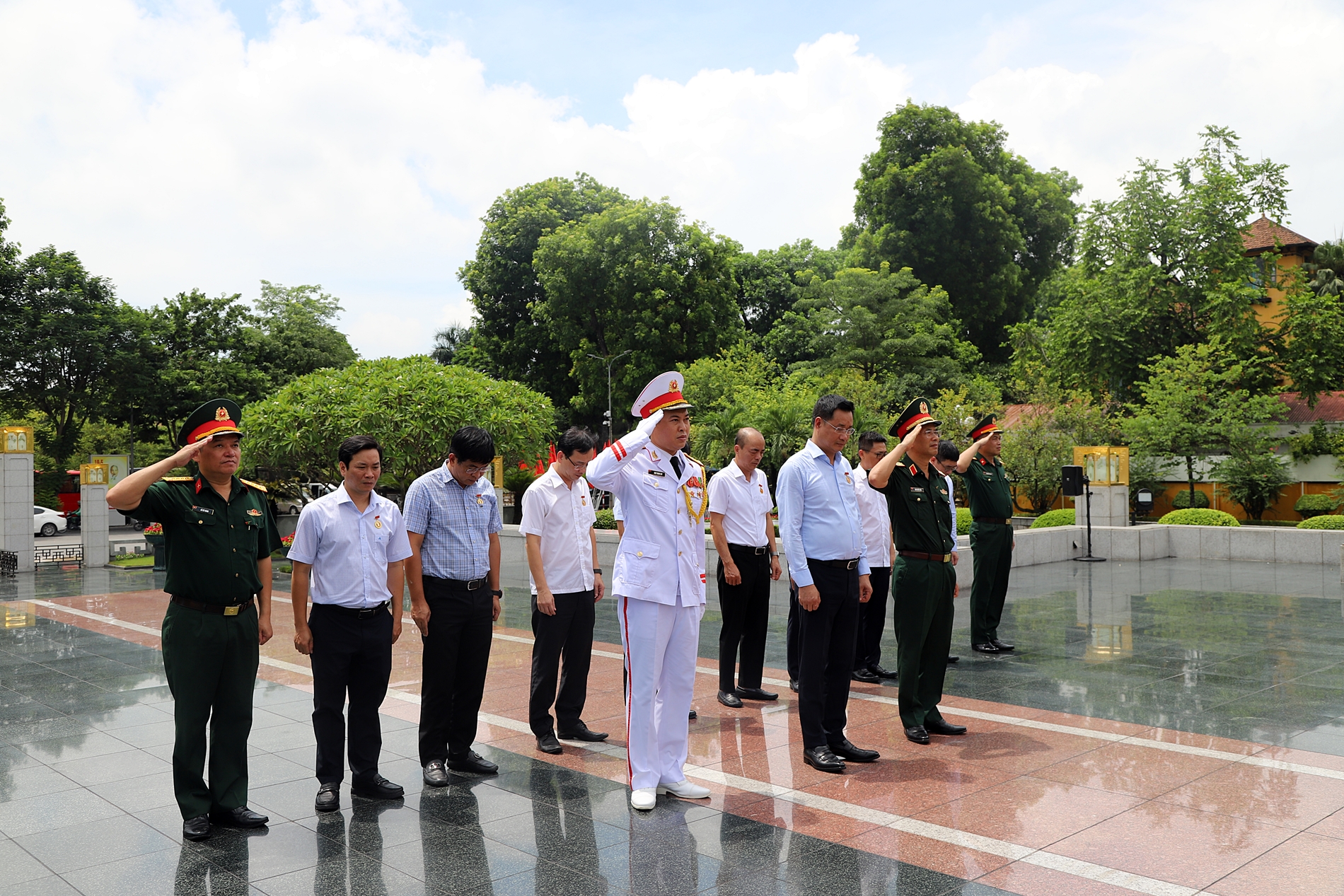 Đảng ủy, Lãnh đạo Đài Truyền hình Việt Nam dâng hương tưởng nhớ anh hùng, liệt sĩ