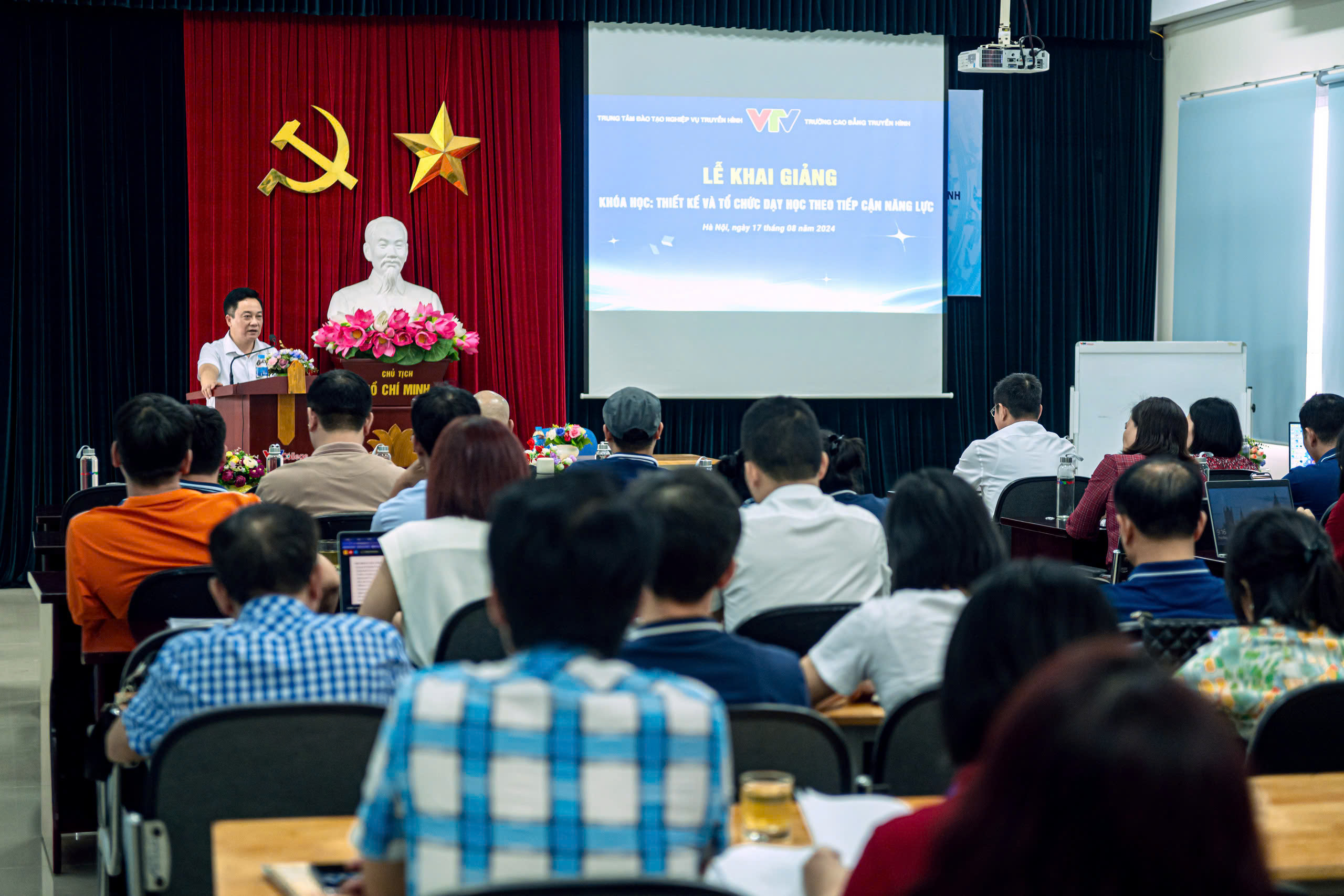 VTV College: Khai giảng lớp “Nâng cao năng lực thiết kế, tổ chức dạy học đáp ứng yêu cầu thực tiễn”