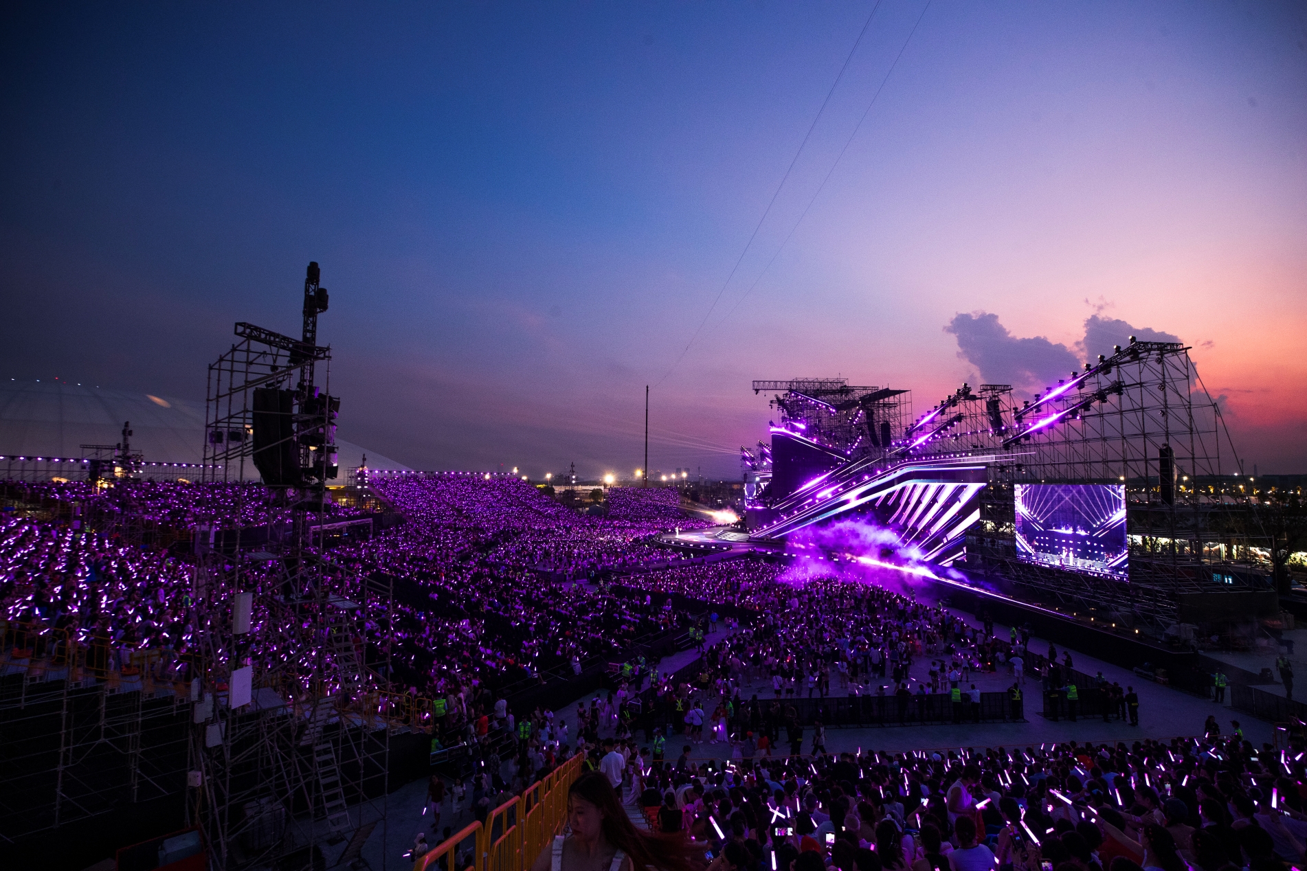 V Concert - Rạng rỡ Việt Nam: Khi âm nhạc và cảm xúc chạm đỉnh