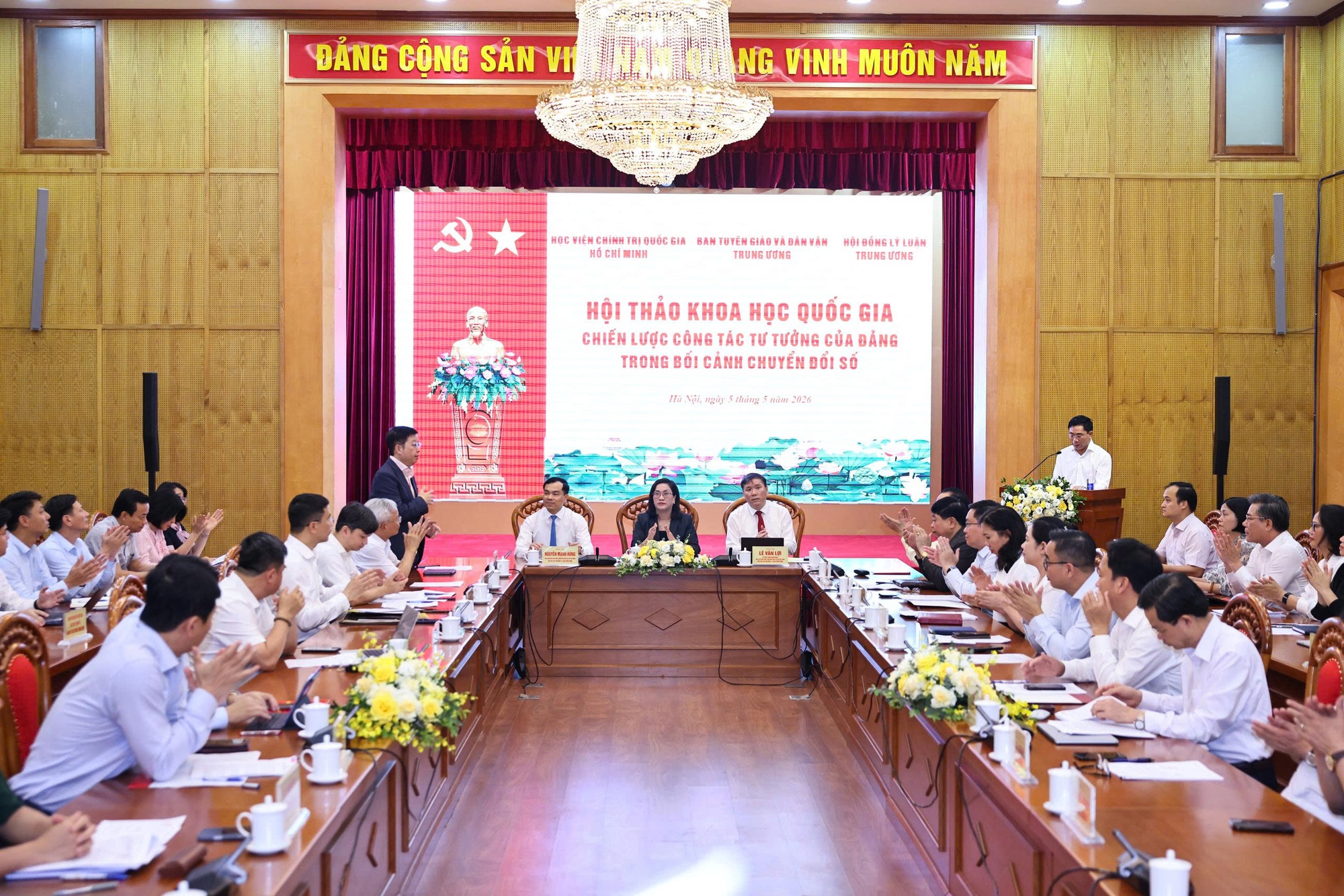 Chiến lược công tác tư tưởng của Đảng trong bối cảnh chuyển đổi số