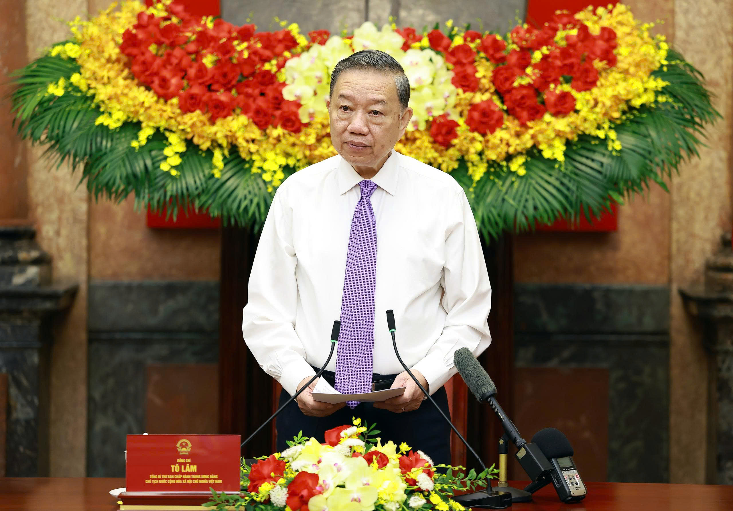 Tổng Bí thư, Chủ tịch nước: "Mỗi việc tử tế, dù lớn hay nhỏ, đều làm cho xã hội ấm áp hơn, nhân văn hơn và đáng sống hơn"