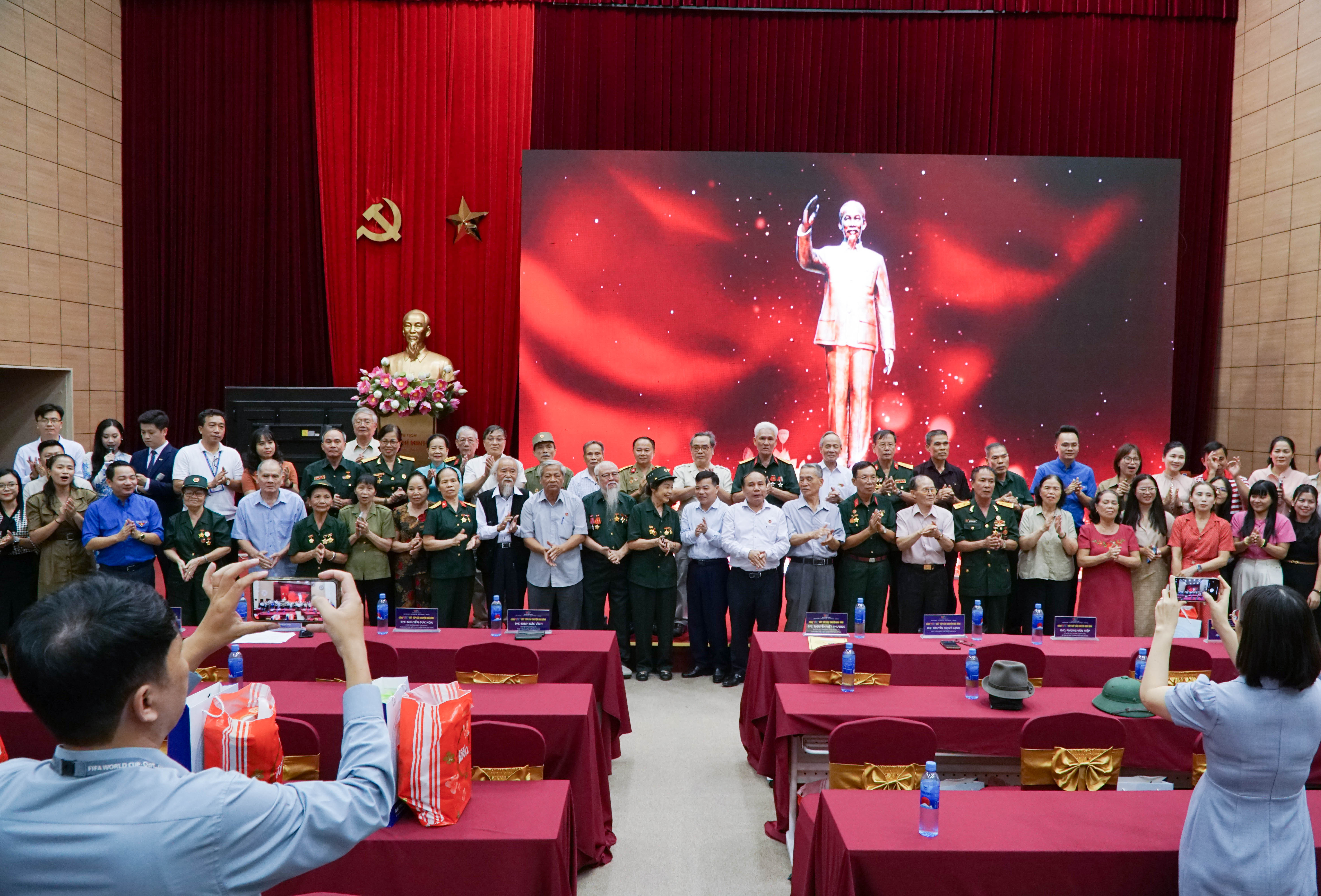 Cùng VTV viết tiếp câu chuyện hòa bình